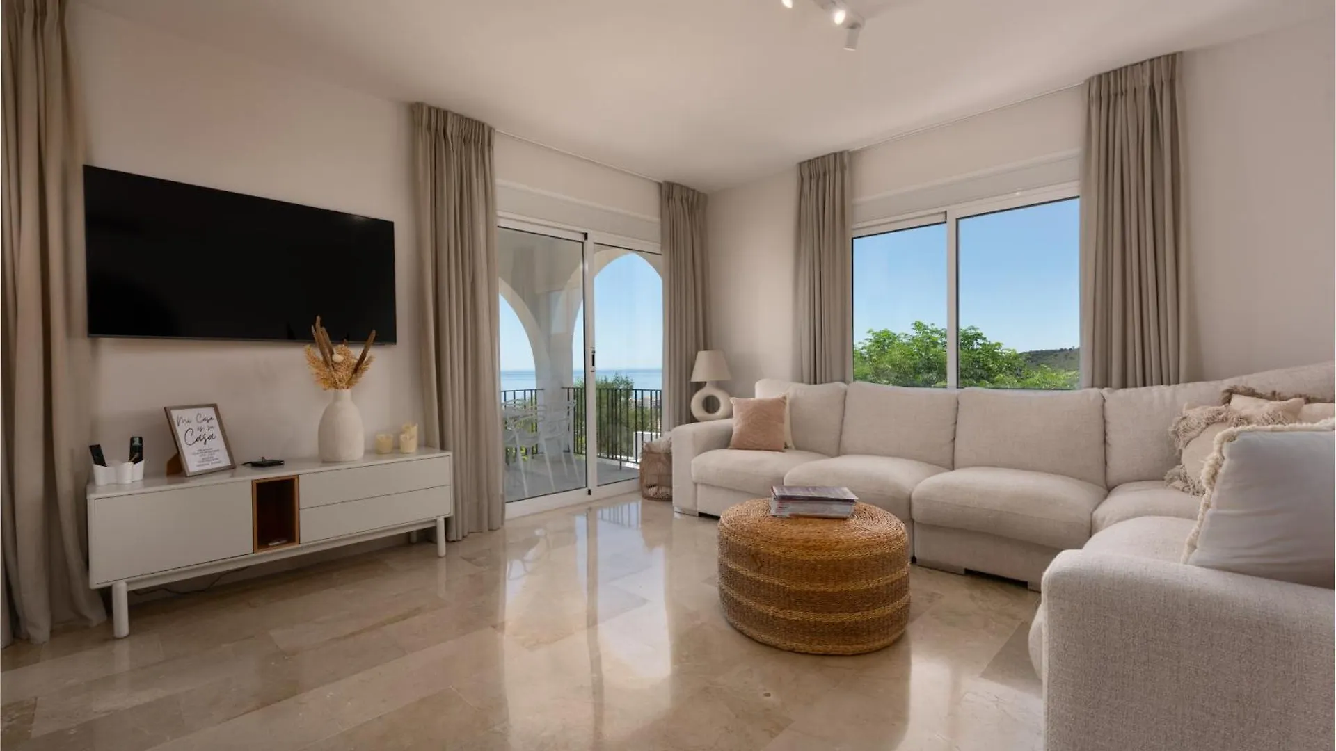 2421 Villa Joya De Guadalupe Manilva
